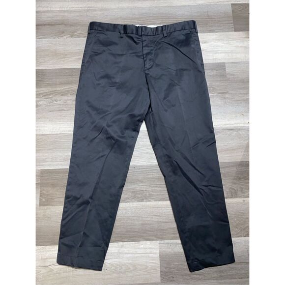 Banana Republic Mason Athletic Tapered Fit in Charcoal Chino Pants, Size 38 x 32 - Picture 3 of 13
